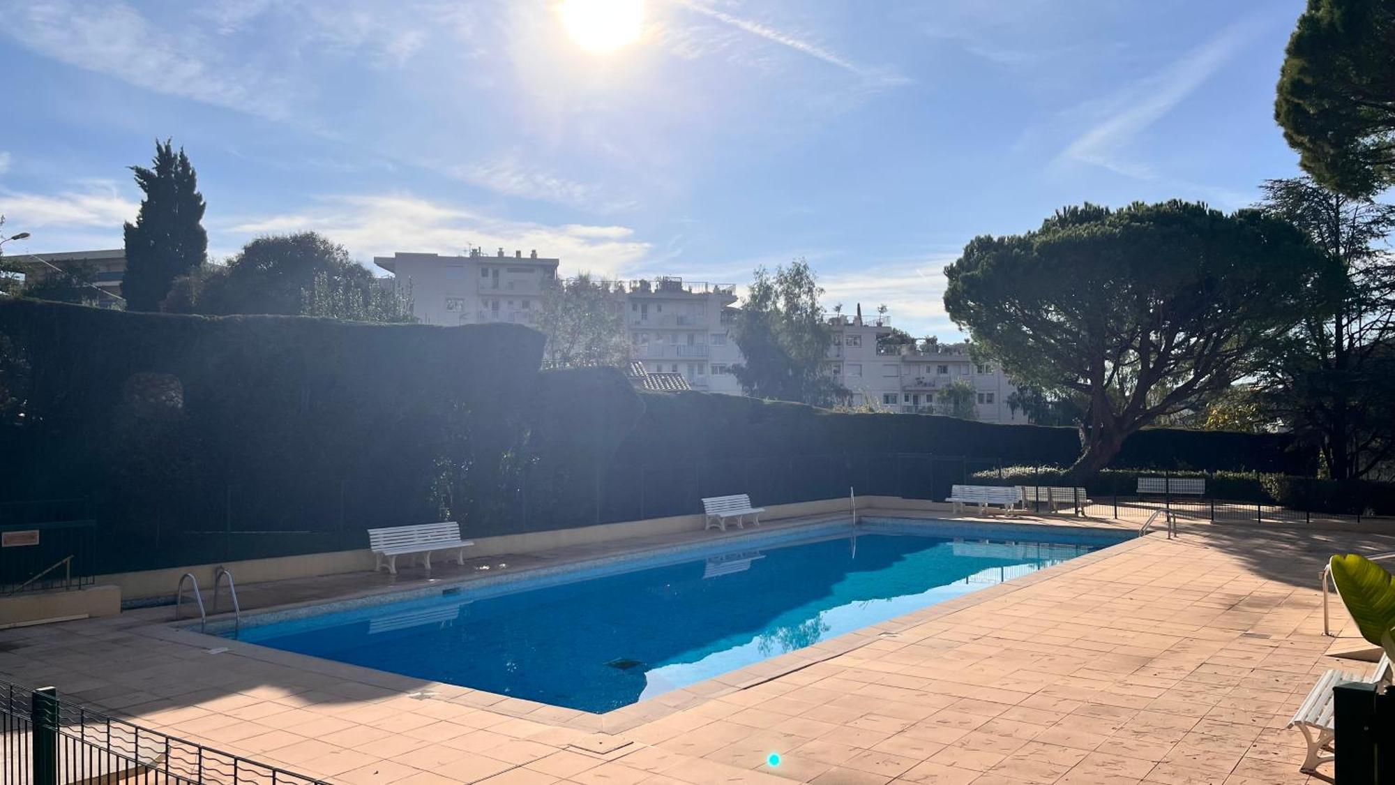 L'Azur - Apt De Standing - Piscine - Parking Le Cannet Exterior photo